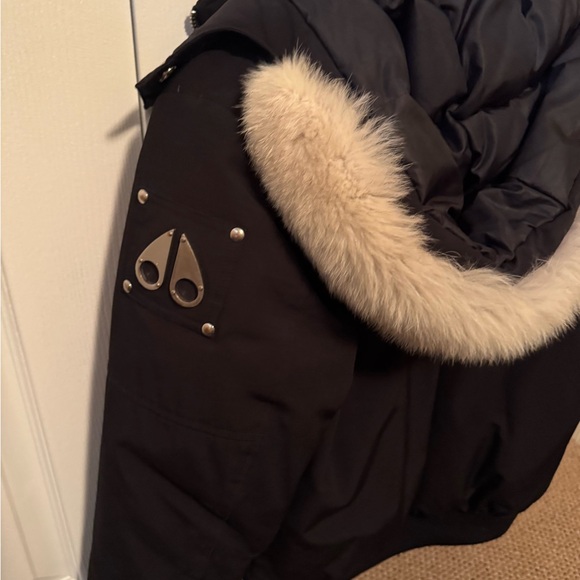 Moose knuckles Girls black winter bomber jacket - Picture 7 of 11